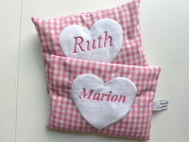 Preview: ♥ Herz Nicky Wunschname Körnerkissen Wärmekissen Dinkel Lavendel