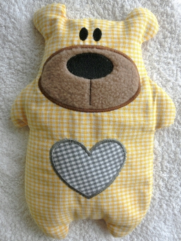 ♥ Knuddel Bär mit Herz Applikation Körnerkissen Wärmekissen Dinkel Wunschname
