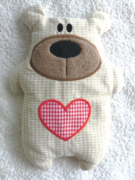 Preview: ♥ Knuddel Bär mit Herz Applikation Körnerkissen Wärmekissen Dinkel Wunschname