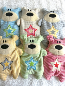 ♥ Knuddel Bär mit Stern Applikation Körnerkissen Wärmekissen Dinkel Wunschname von Lüttentüddel