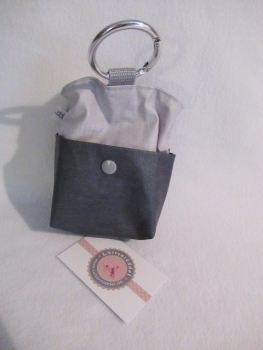 ♥ HUND PFOTE LECKERLIBEUTEL KOTBEUTEL GÜRTELTASCHE VON LÜTTENTÜDDEL