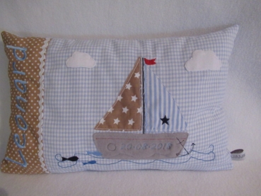 ★ 35x23 cm Kissen Geburt Boot Segelboot Name Kita Genschen Einschulung Taufe Geburtstag ★ von Lüttentüddel