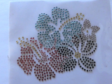 Preview: Bunte Hibiskus Blüten Bügelbild STRASS &#9829; Hotfix &#9829; Shirt Jacke Bluse Tischdecke