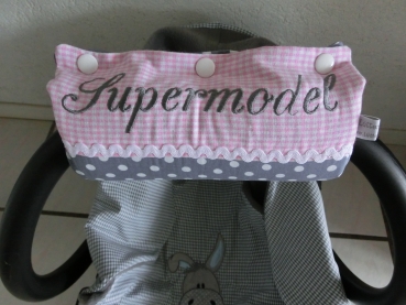 Preview: Armpolster für Babyschale  Lüttentüddel Wunschname Punkte Vichy