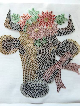 Preview: Kuh mit Blüte Hotfix Hotglue Bügelbild Bügelmotiv Strass Zauberstrass