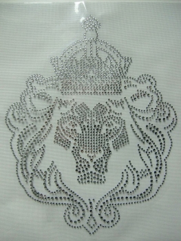 Löwe Krone König Wappen mit Strass Bügelbild Hotfix Hotglue zauberhaft