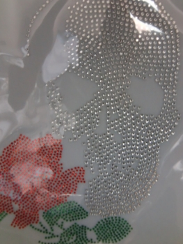 Preview: Skull Totenkopf Rose Strass HOTFIX HOTGLUE Bügelbild Applikation