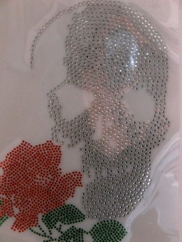Preview: Skull Totenkopf Rose Strass HOTFIX HOTGLUE Bügelbild Applikation