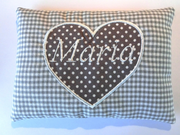 ♥ Herz Punkte Wunschname Körnerkissen Wärmekissen Dinkel Lavendel von Lüttentüddel