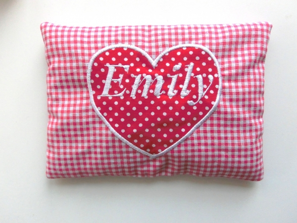 ♥ Herz Punkte Wunschname Körnerkissen Wärmekissen Dinkel Lavendel von Lüttentüddel