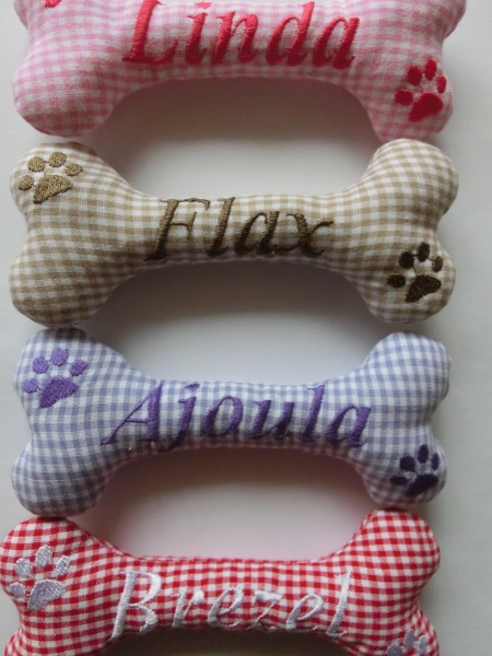 ♥ Hundeknochen Knochen aus Stoff Wunschname Stickerei Lüttentüddel