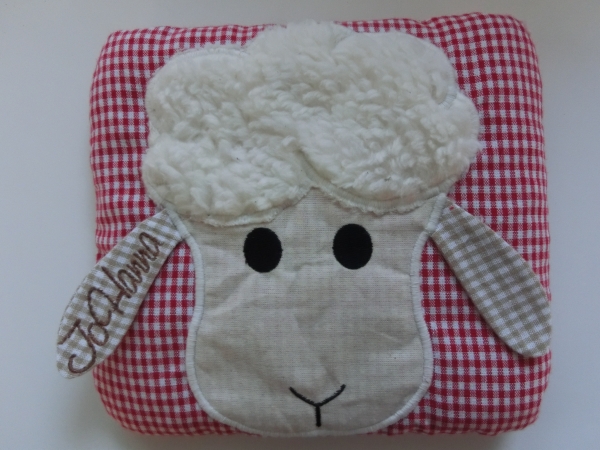 Tiere Name Wunschname Körnerkissen Wärmekissen Dinkelkissen Lavendel Stickerei von Lüttentüddel