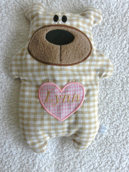 ♥ Knuddel Bär mit Herzapplikation Körnerkissen Wärmekissen Dinkel Wunschname