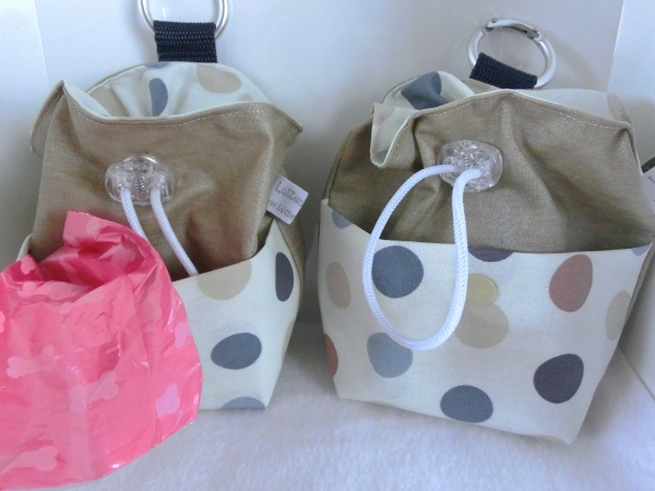 ♥ SEHR EDEL  DOTS HUND LECKERLIBEUTEL KOTBEUTEL GÜRTELTASCHE VON LÜTTENTÜDDEL