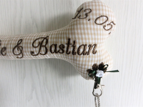 ♥ Ringkissen Knochen Wunschname Stickerei Hochzeit Hochzeitsknochen Standesamt Traumhochzeit Just Married I Do