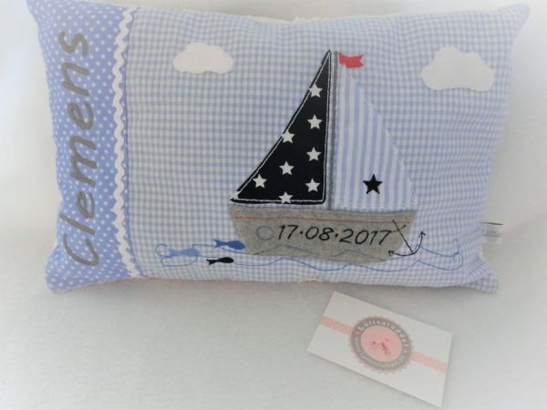 ★ 35x23 cm Kissen Geburt Boot Segelboot Name Kita Genschen Einschulung Taufe Geburtstag ★ von Lüttentüddel
