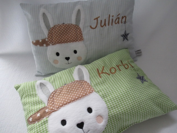 ★ 35x23 cm Kissen Geburt Hase Junge Name Taufe Wunschname Einschulung KITA Kissen to go... ★ von Lüttentüddel