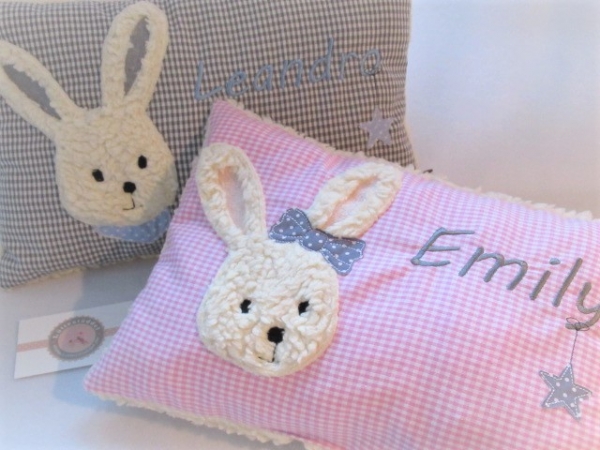 ★ 35x23 cm Kissen Geburt Hase Junge Halstuch Name ★ von Lüttentüddel