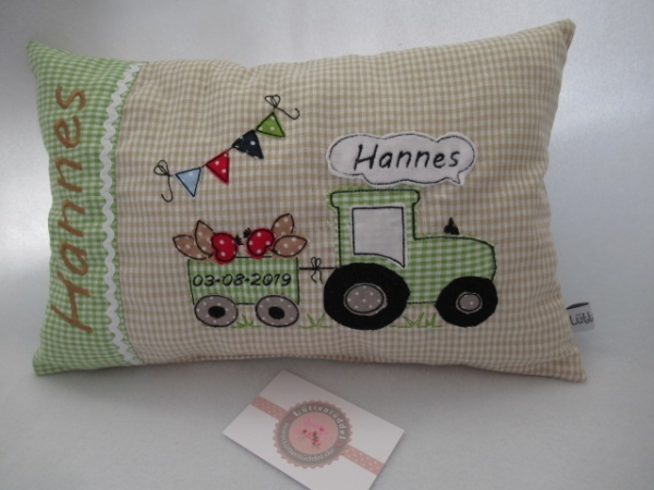 ★ 35x23 cm Kissen Geburt Taufe Einschulung KITA Kissen to go... Schmusekissen Traktor Trecker Name ★ von Lüttentüddel