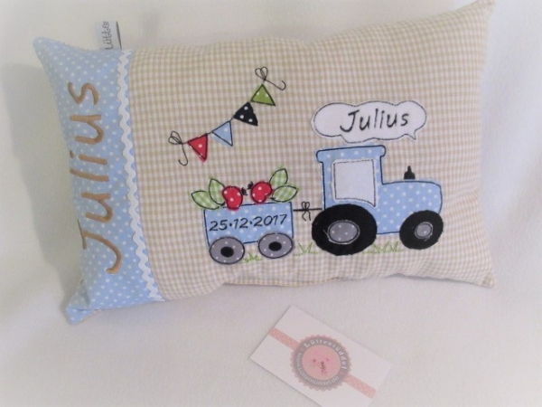 ★ 35x23 cm Kissen Geburt Kita Einschulung Taufe Traktor Trecker Name ★ von Lüttentüddel