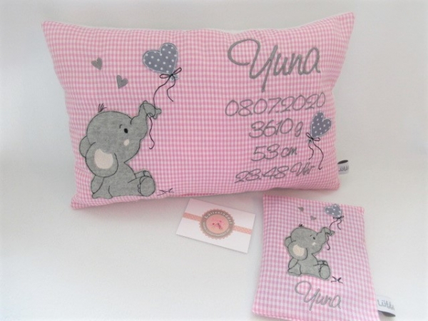★ ca. 35x25 cm Kissen kleiner Elefant Baby Wunschname Geburt Taufe Einschulung Kita Reisekissen Schmusekissen von Lüttentüddel