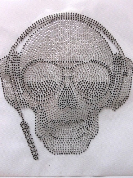 Skull DJ Kopfhörer Bügelbild STRASS  Hotfix  Disko Party Shirt Jacke Tasche