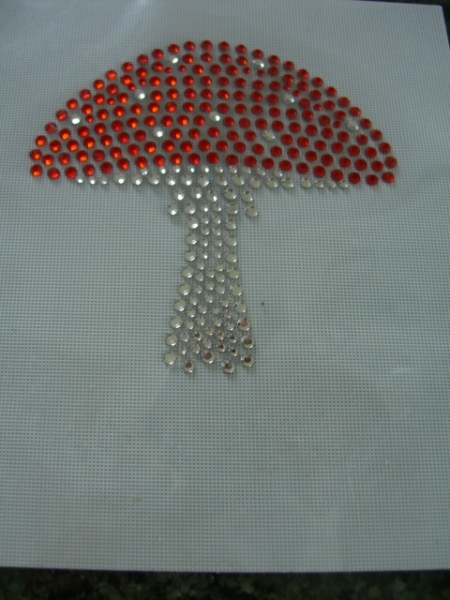 Fliegenpilz Glückspilz Pilz Strass HOTFIX HOTGLUE Bügelbild Applikation