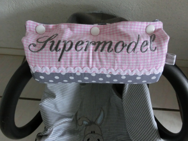 Armpolster für Babyschale  Lüttentüddel Wunschname Punkte Vichy