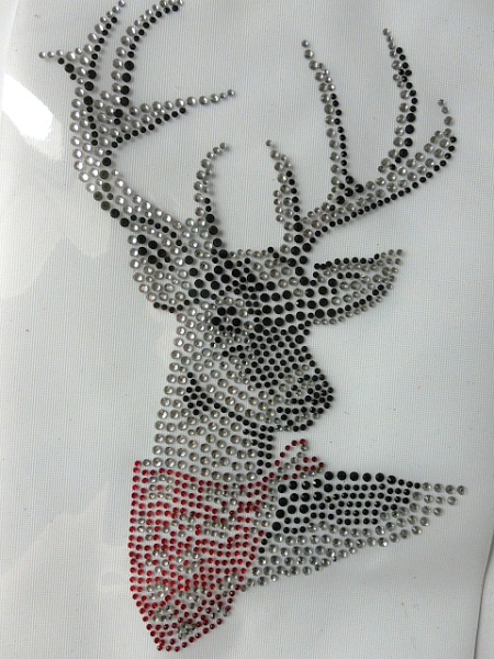 zauberhafter Hirsch Tuch Dirndl Oktoberfest Wiesn Strass Bügelbild Hotfix Hotglue
