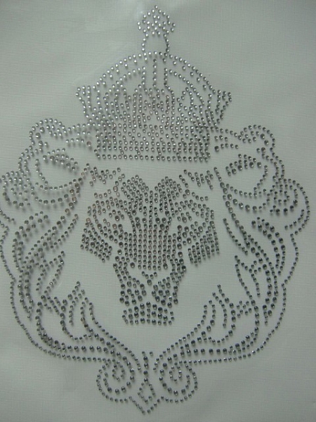 Löwe Krone König Wappen mit Strass Bügelbild Hotfix Hotglue zauberhaft