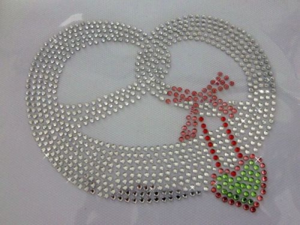 Luxus süüüße Brezel Wiesn Strass Hotfix Hotglue Bügelbild