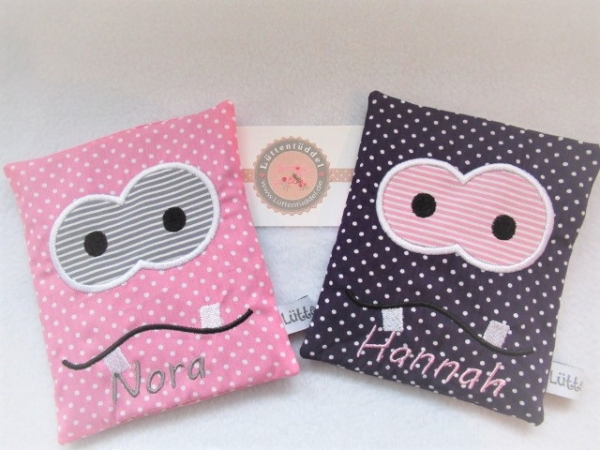 süßes Monster Beulentröster inkl. Kühlpad Wunschname Geburt Zahnfee Taufe Einschulung von Lüttentüddel®