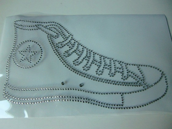 Sneaker Turnschuhe Schuhe Strass Hotglue Hotfix Bügelbild