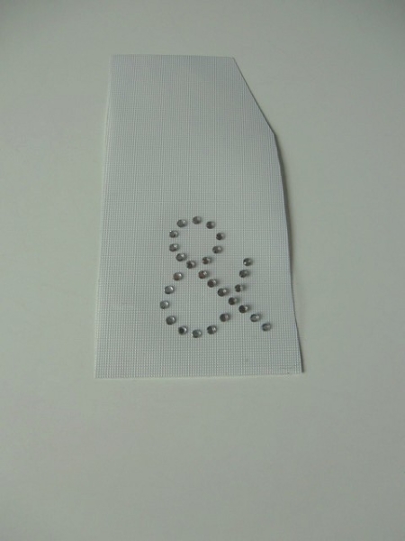 Buchstabe Zeichen & Strass Hotglue Hotfix Bügelbild