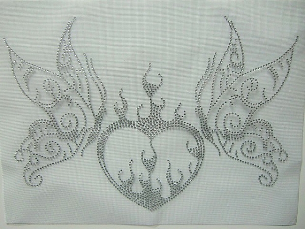 Schmetterling Herz  Bügelbild STRASS  Hotfix Shirt